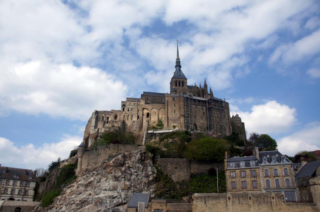France praised by expatriate