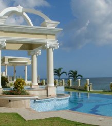 Panama attracts more British investors